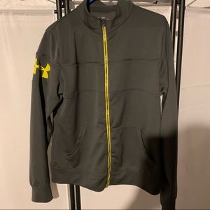 Under armour sweatshirt